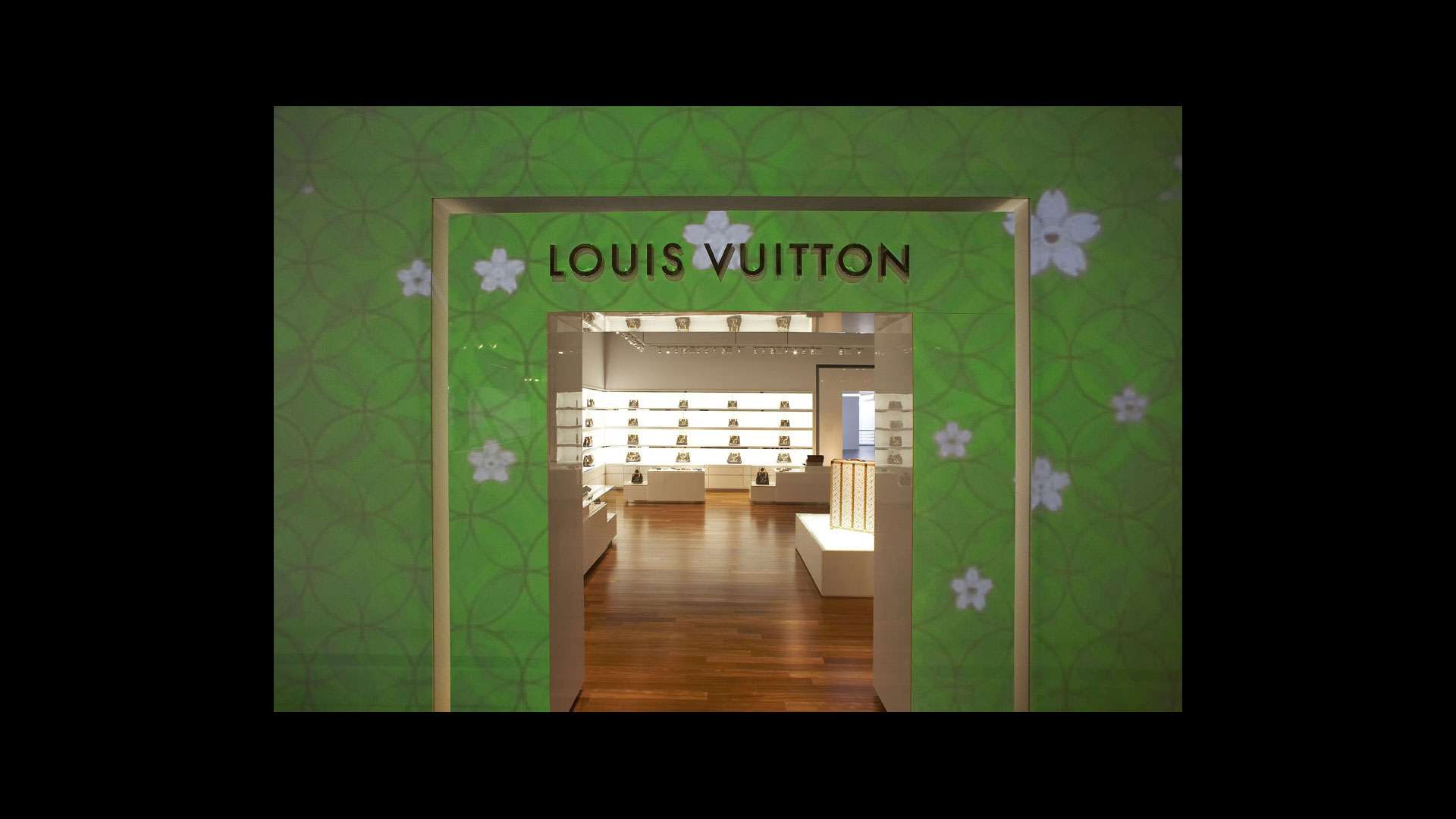 Louis Vuitton fleeting store at MOCA by Jean Marc Gady